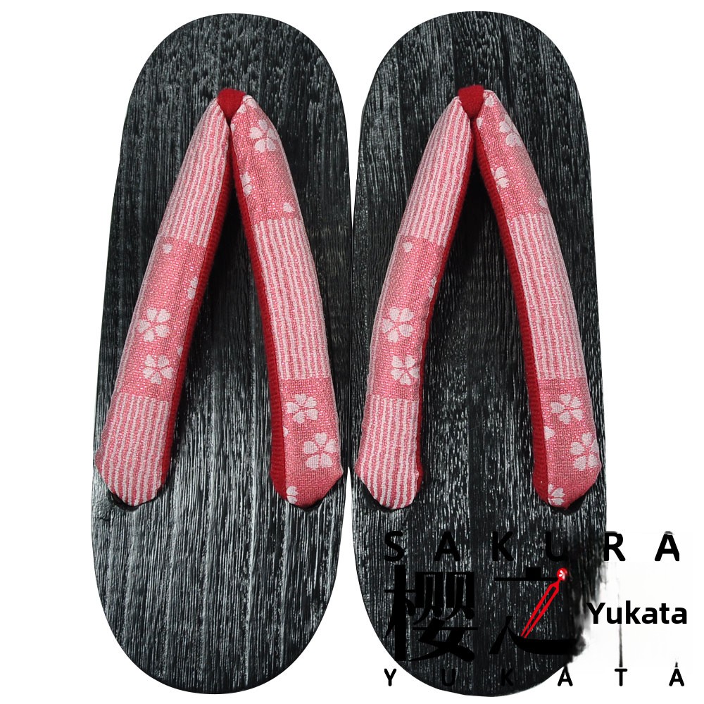 Sakura Yukata Ahşap Sandaletle - Bathrobe incelemesi ve fiyatı
